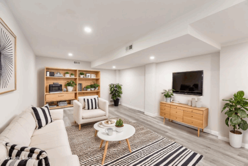 927TealDrive-14 - Living Room - Scandinavian - 5