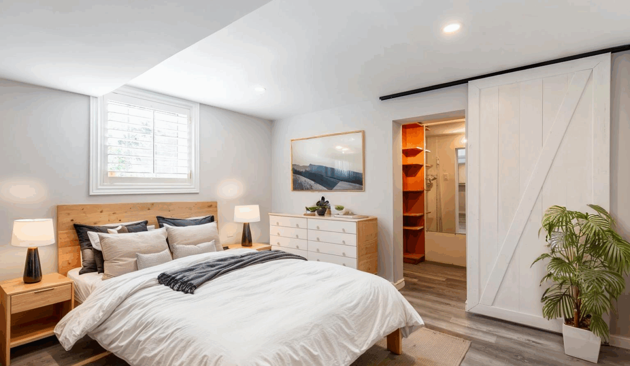 927TealDrive-18 - Bedroom - Scandinavian - 1