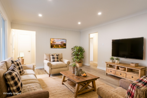 4 - Living Room - Farmhouse - 0