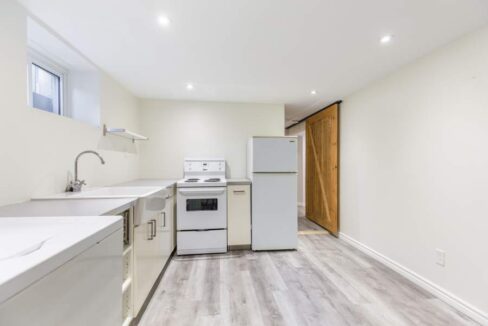 2-927-Teal-Drive-005