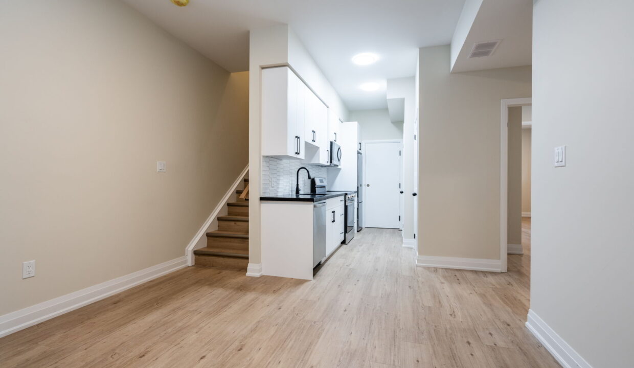 44-web-or-mls-728 11th Ave, Hamilton-44