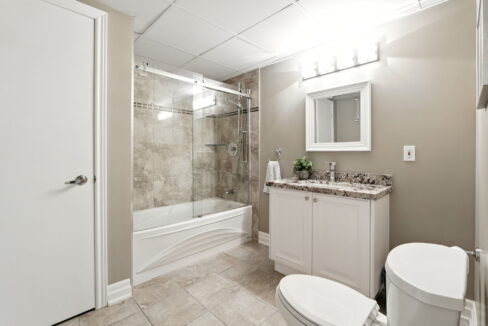 Copy of 51-web-or-mls-252 Mississaga St, Oakville-51