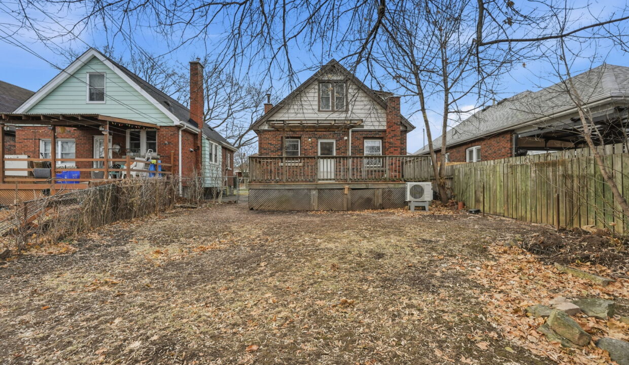 Copy of 75-web-or-mls-48 Weir St N, Hamilton-75