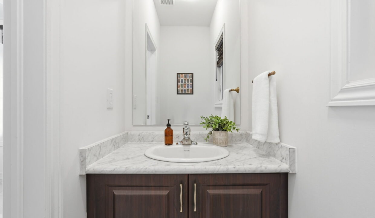 Copy of 13-web-or-mls-33 Mountain Heights Pl, Waterdown-13