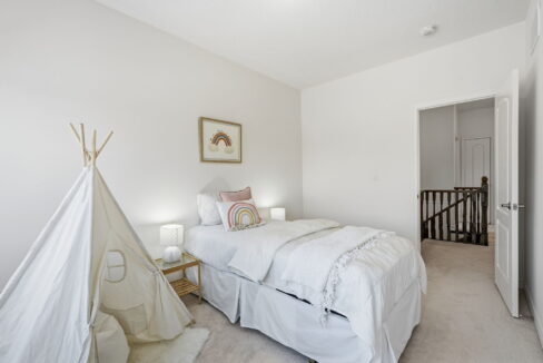 Copy of 35-web-or-mls-33 Mountain Heights Pl, Waterdown-35