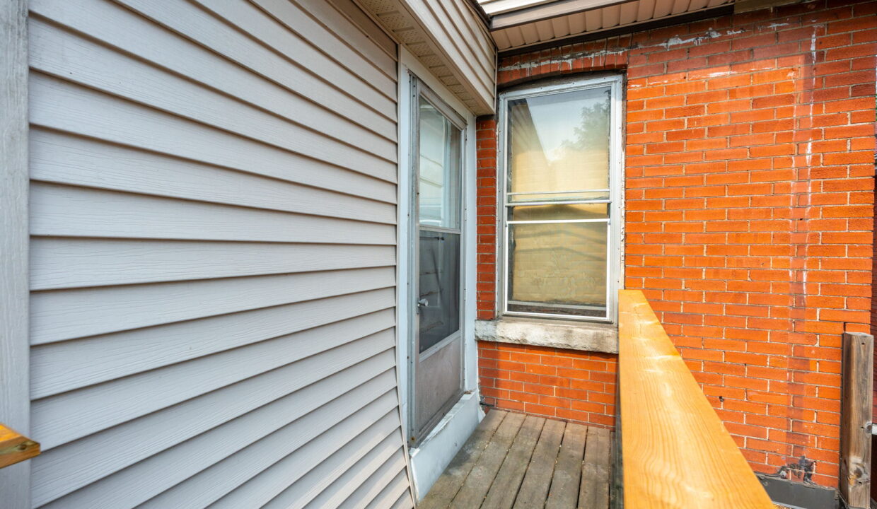 11-web-or-mls-89 Carrick Ave unit 3, Hamilton-11
