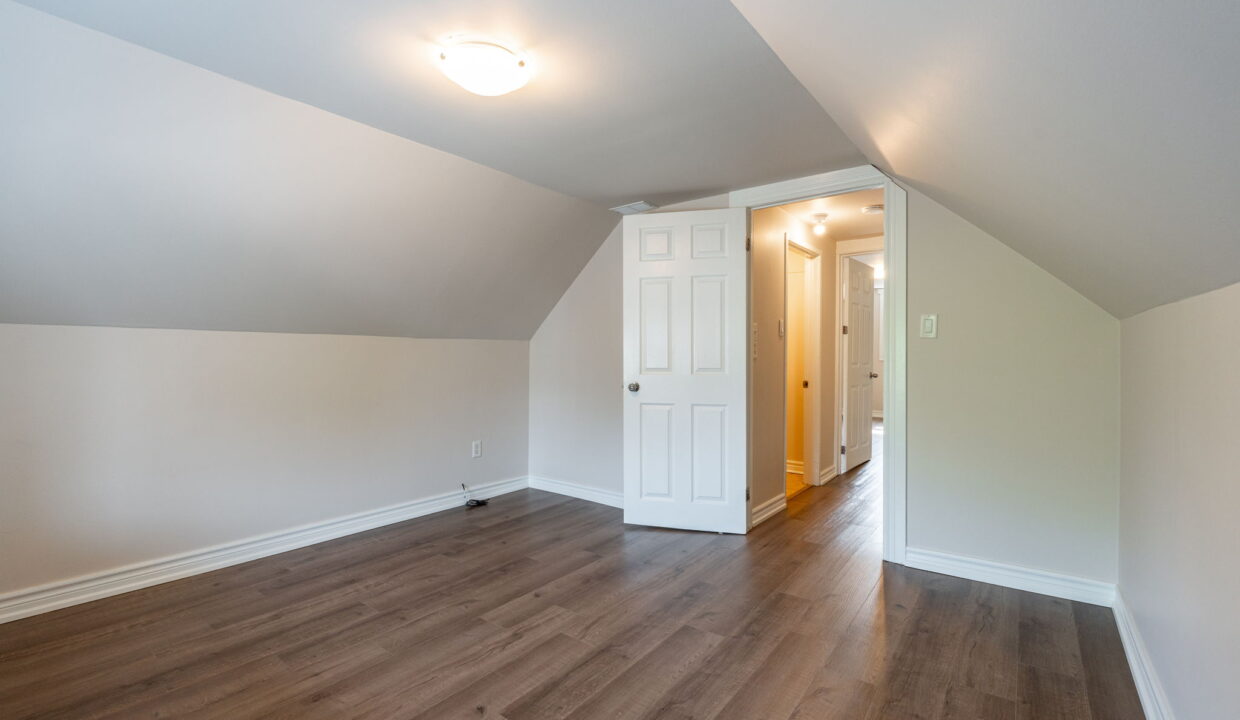 12-web-or-mls-89 Carrick Ave unit 3, Hamilton-12