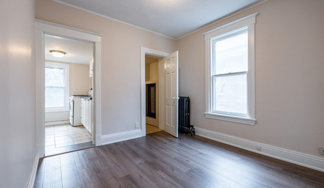 13-web-or-mls-89 Carrick Ave unit 3, Hamilton-13