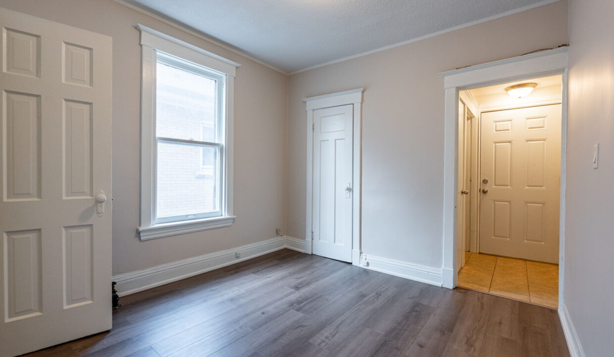 3-web-or-mls-89 Carrick Ave unit 3, Hamilton-3