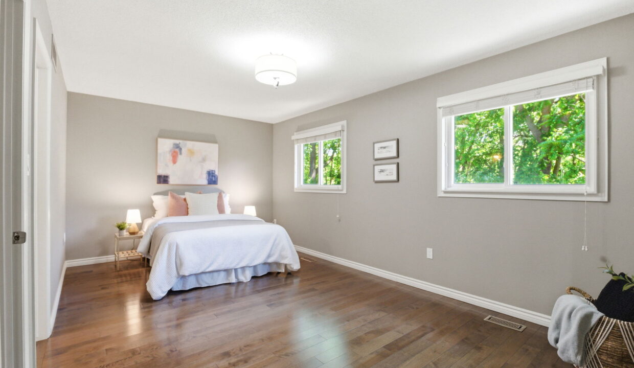 27-web-or-mls-27-Tobias Smulders_255 Mt Albion Rd 43