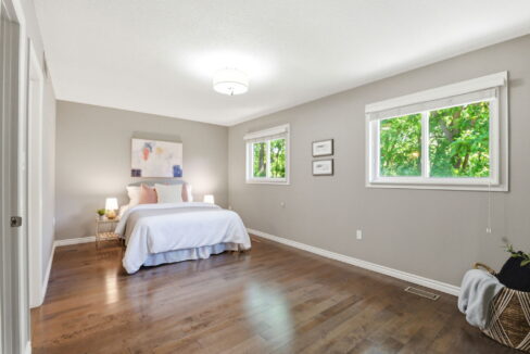 27-web-or-mls-27-Tobias Smulders_255 Mt Albion Rd 43
