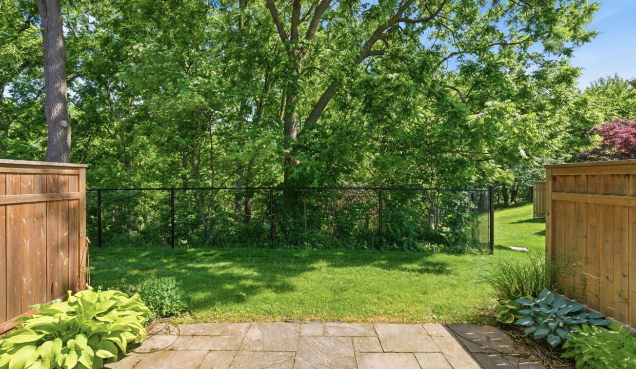 53-web-or-mls-53-Tobias Smulders_255 Mt Albion Rd 43