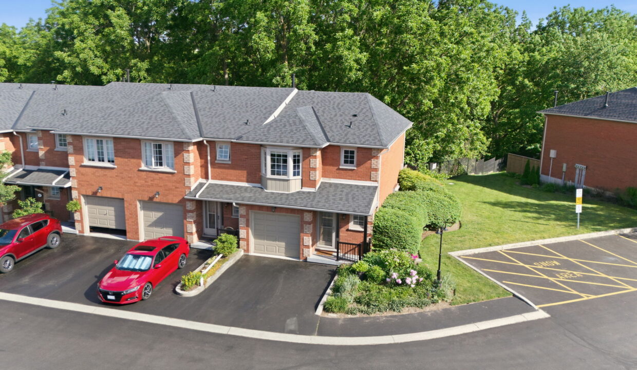 58-web-or-mls-58-Tobias Smulders_255 Mt Albion Rd 43