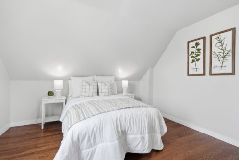 33-web-or-mls-33-Smulders_410 Beach Blvd, Hamilton