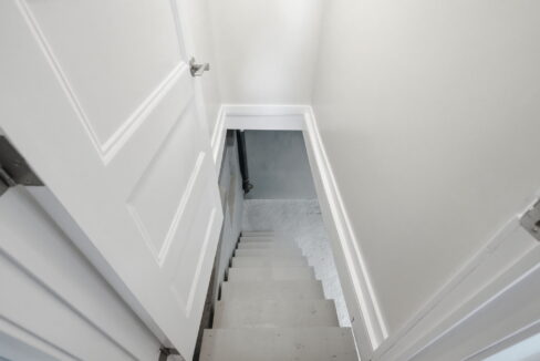 36-web-or-mls-36-Smulders_410 Beach Blvd, Hamilton