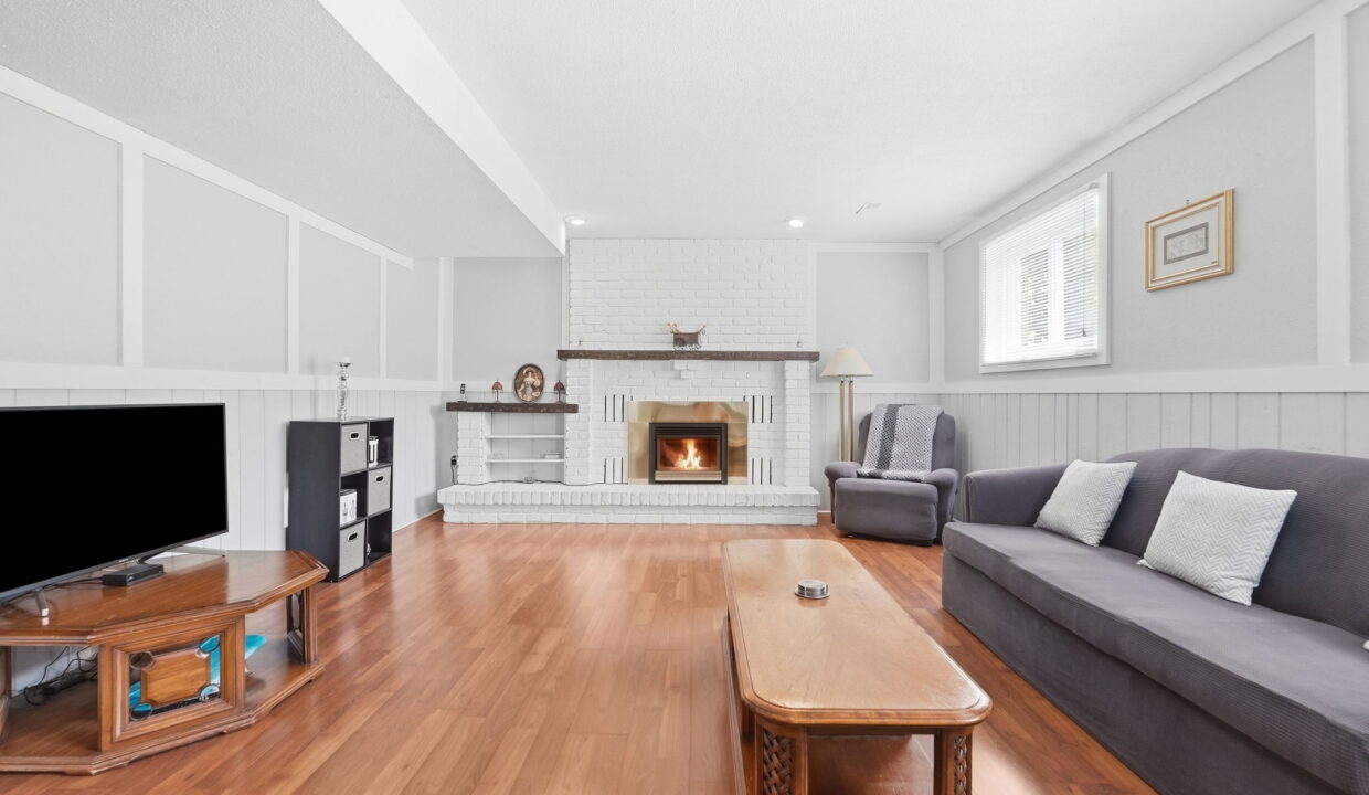 11-web-or-mls-11-Tobias Smulders_10 Audubon St N