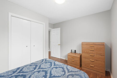 17-web-or-mls-17-Tobias Smulders_10 Audubon St N