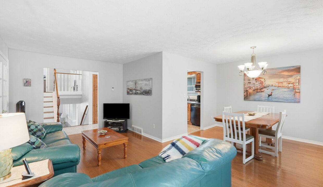 40-web-or-mls-40-Tobias Smulders_10 Audubon St N