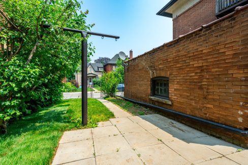 11-web-or-mls-1-48 Burris St, Hamilton-11