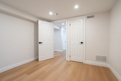 30-web-or-mls-1-48 Burris St, Hamilton-30