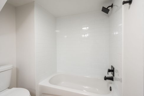 33-web-or-mls-1-48 Burris St, Hamilton-33